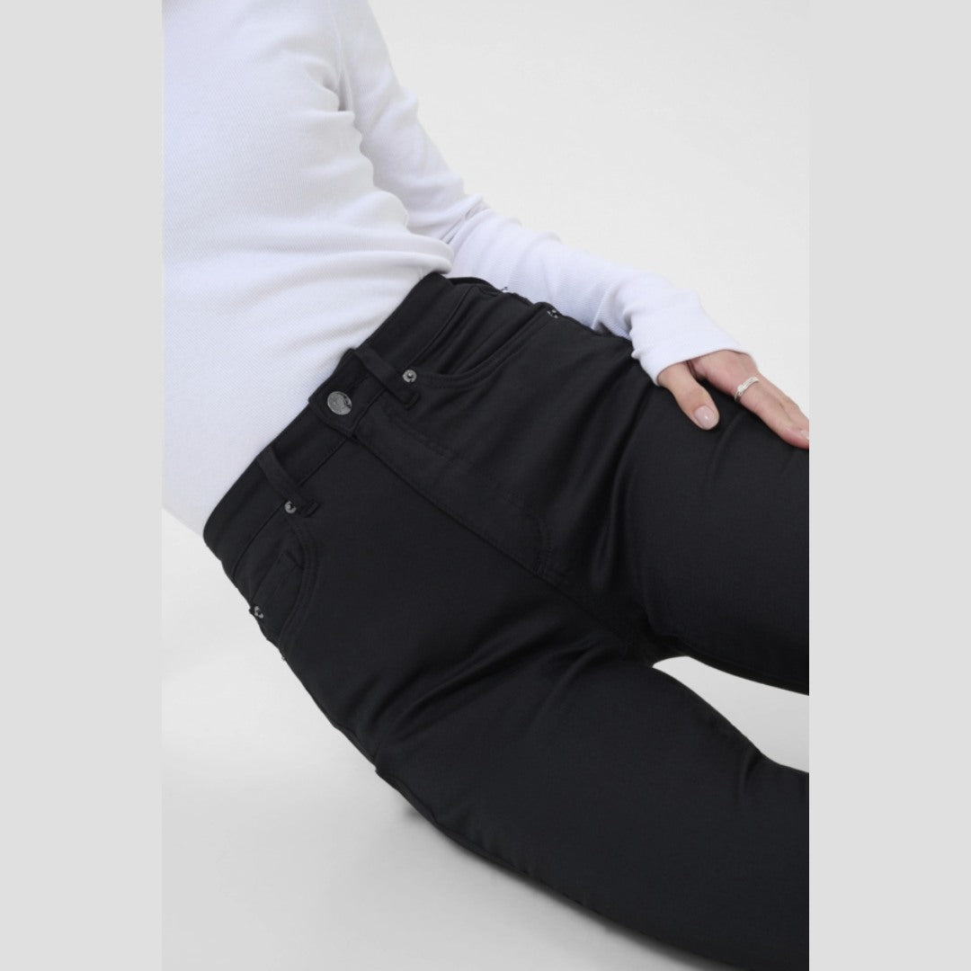 Willow slim fit gallabuxur frá Kaffe