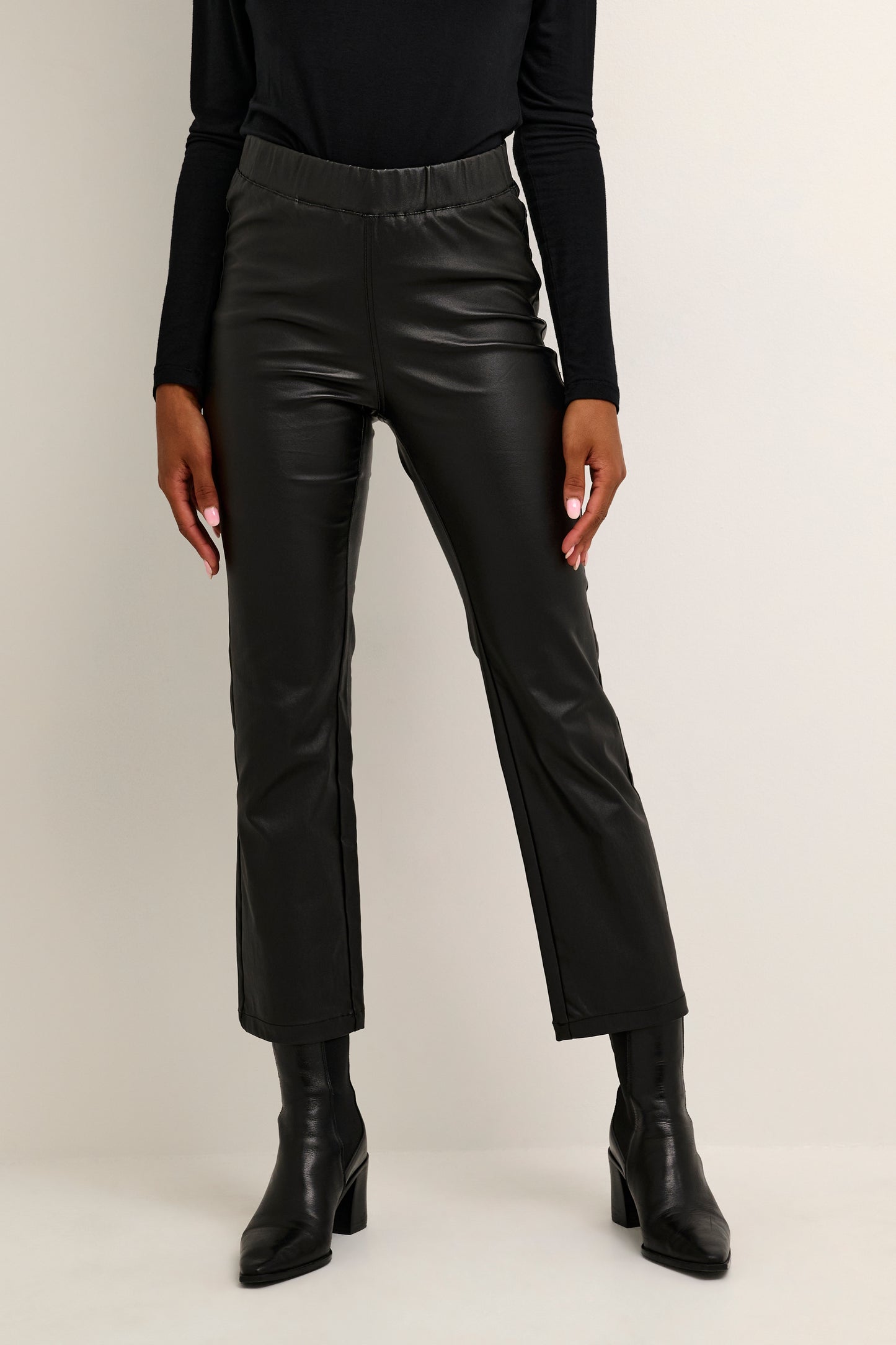 Ada Crop buxur frá Kaffe