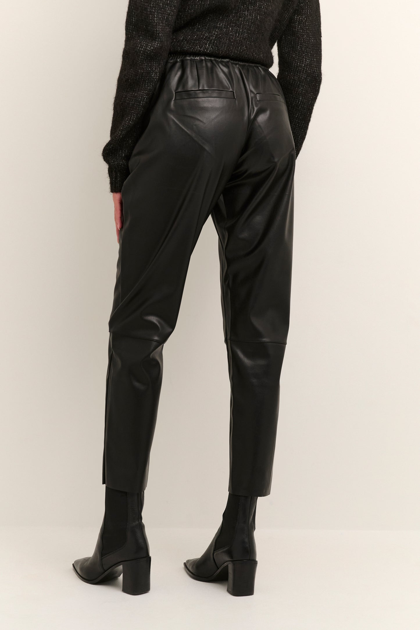 Villa 7/8 buxur frá Kaffe