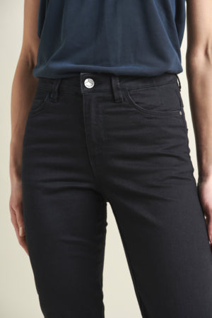 Vicky straight gallabuxur frá Kaffe