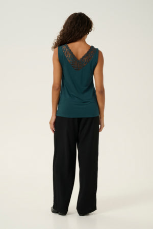 Trulla toppur frá Cream