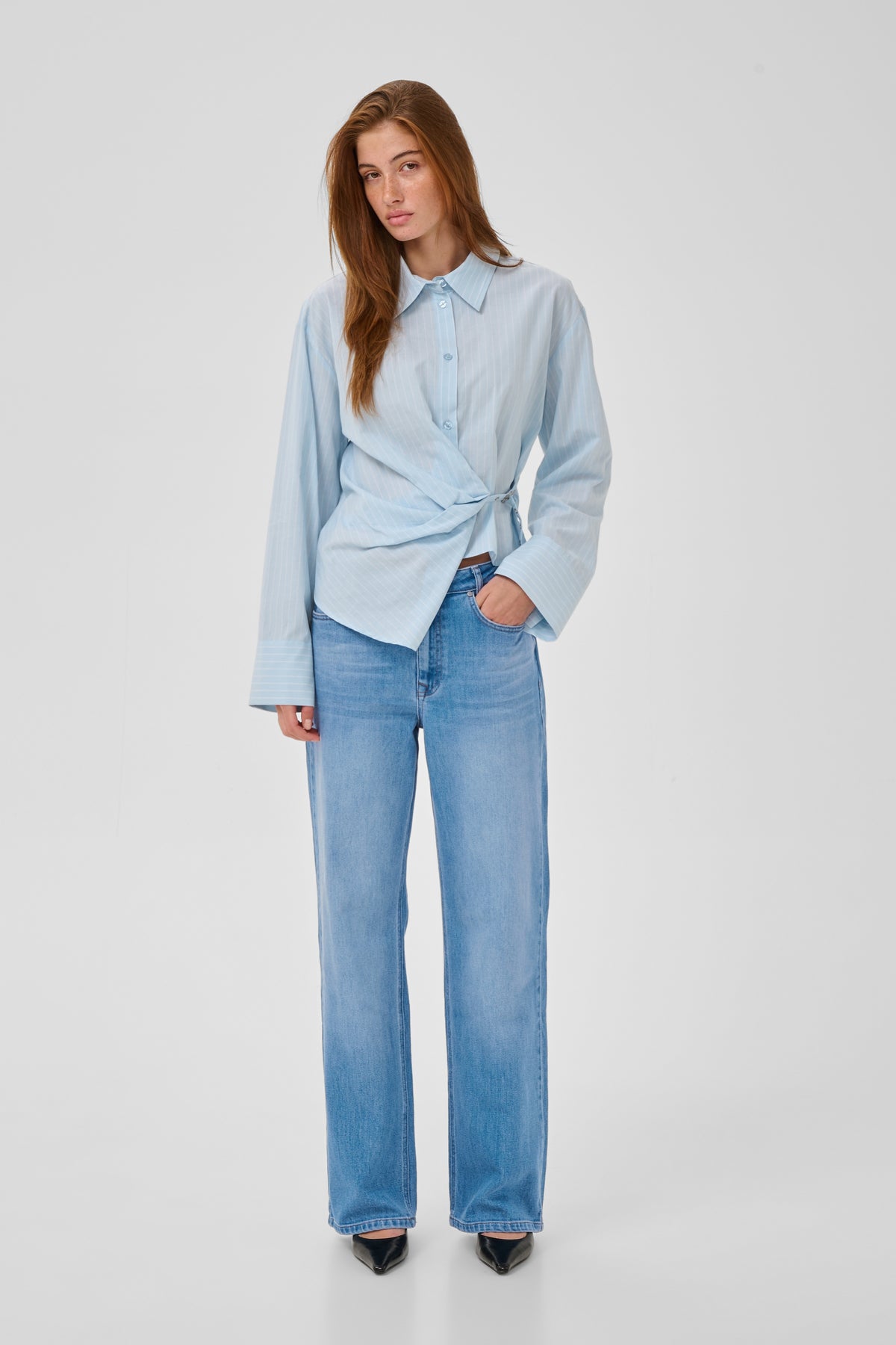 THE LOUIS 139 gallabuxur frá My Essential Wardrobe