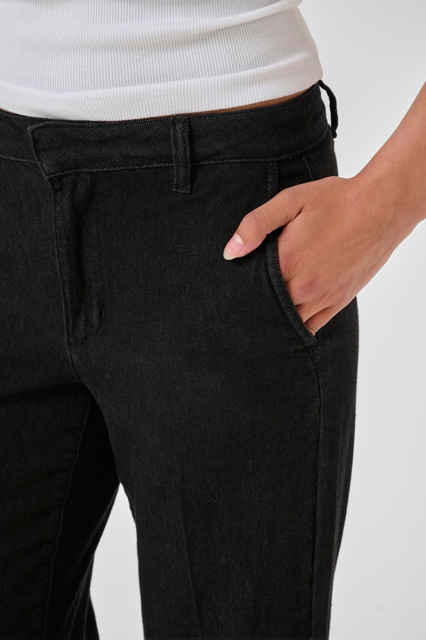 THE LARA 115 gallabuxur frá My Essential Wardrobe