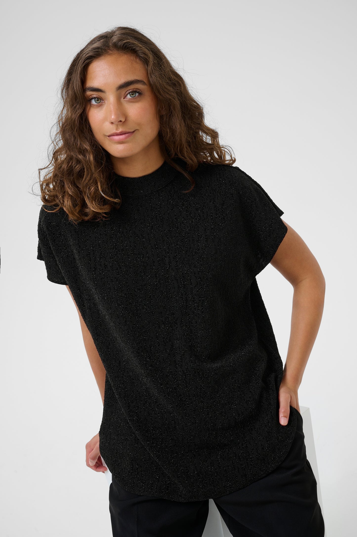 Akari bolur frá Culture