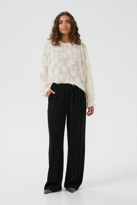 Akari buxur frá Culture