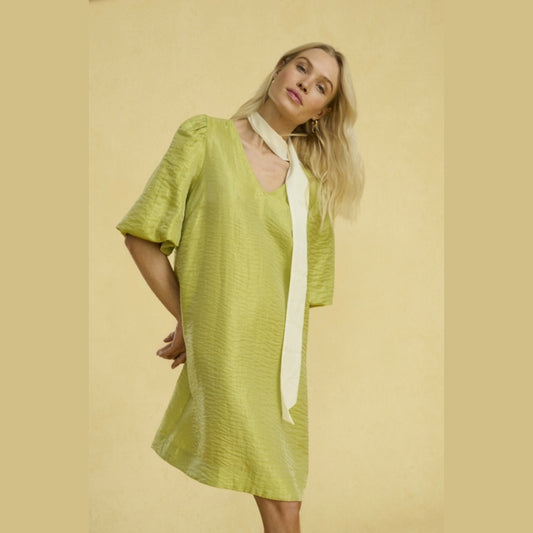 Adrielle kjóll frá Culture