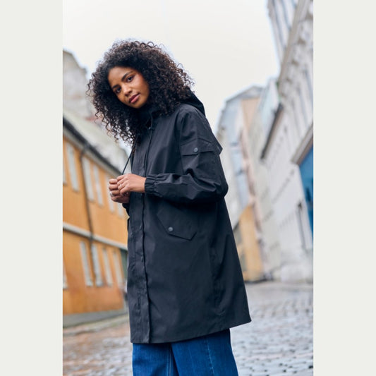 Ennie loose fit kápa frá Kaffe