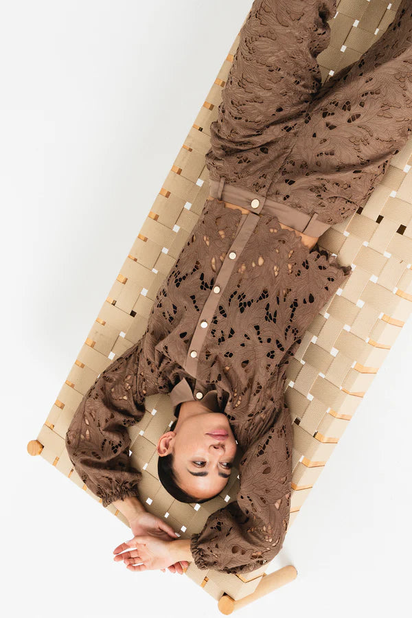 Mocca Lace skyrta frá Coster