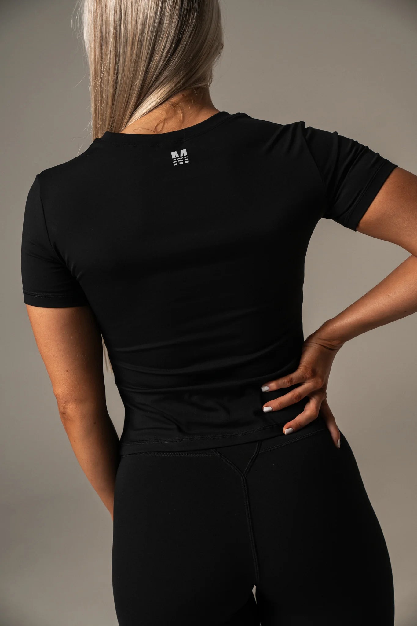 Bree stuttermabolur frá M Fitness