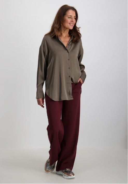 Nira skyrta frá Freequent