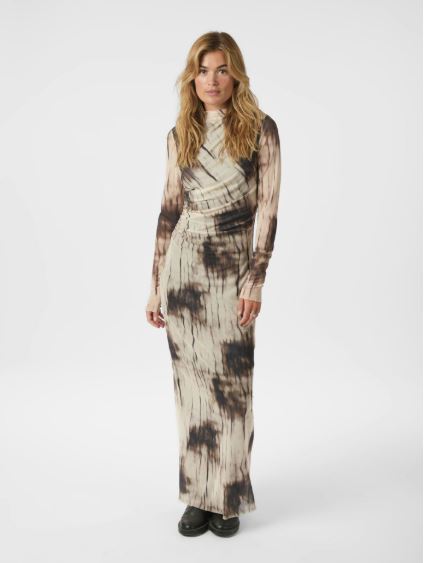 Onessa kjóll frá Neo Noir