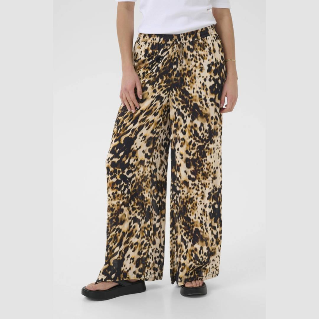 Thora Amber buxur frá Kaffe