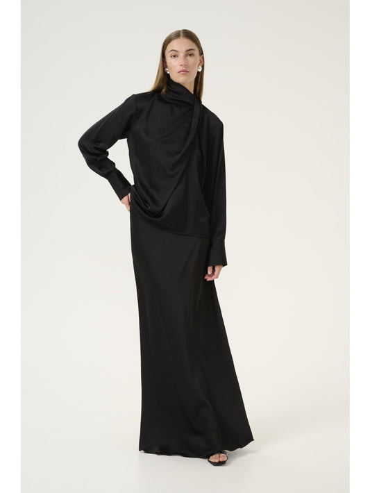 Thorun blússa frá Karen by Simonsen