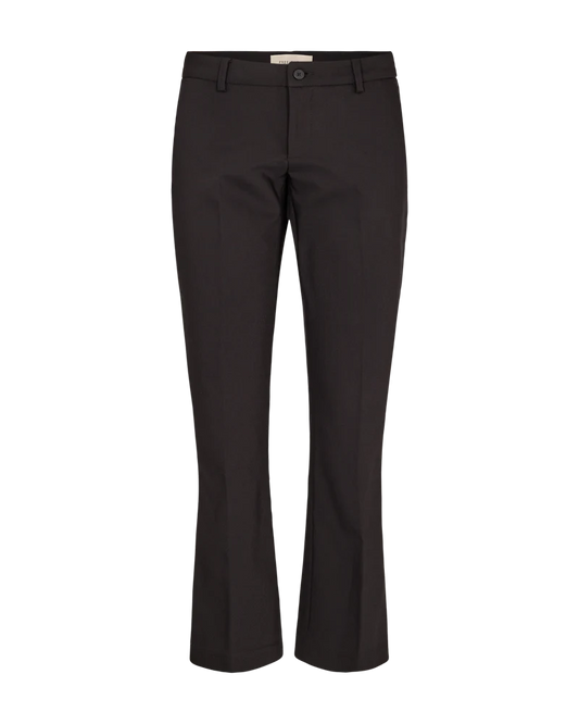 Isadora Ankle bootcut buxur frá Freequent