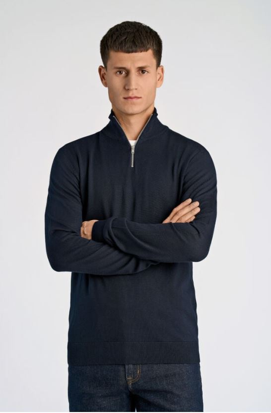 Hálfrennd peysa frá Lindbergh